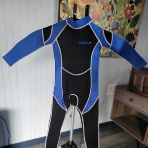 Kids Wetsuit  New With Tags